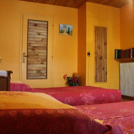 Les Pascals Bed & Breakfast Saint-Paul-lès-Romans Екстериор снимка