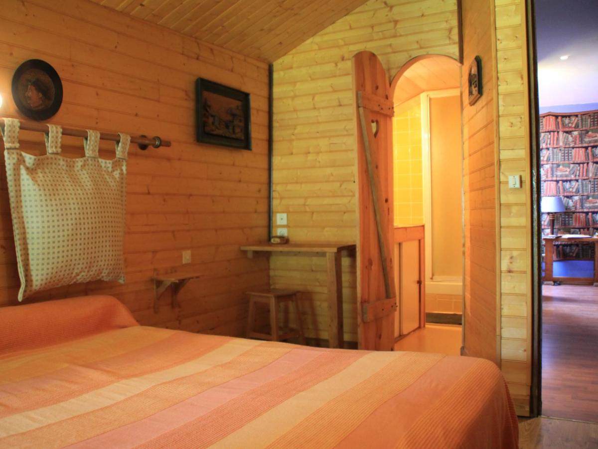Les Pascals Bed & Breakfast Saint-Paul-lès-Romans Екстериор снимка
